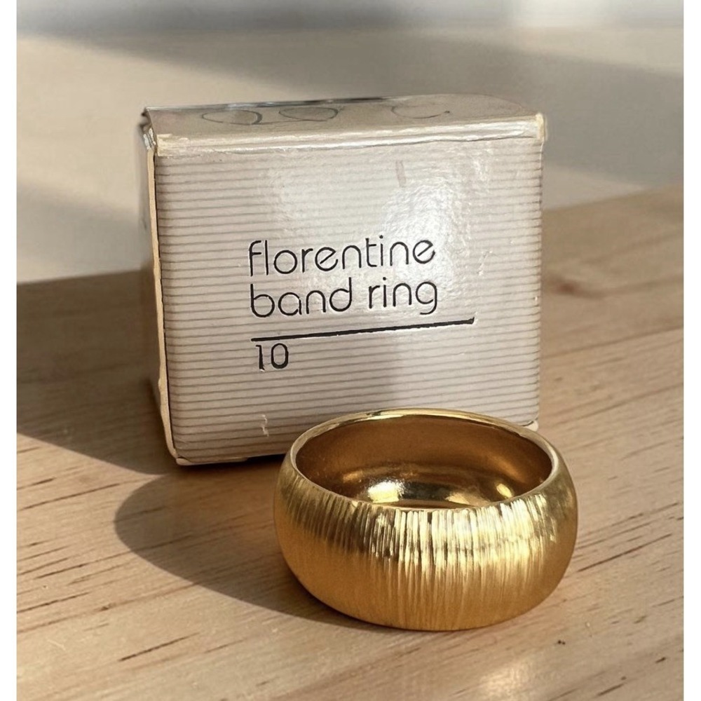Vintage Avon Florentine Band Gold Tone Ring Size 10 EUC